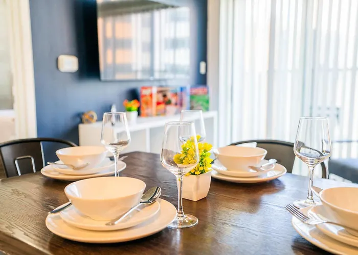 Apartment Homey 1bd - Downtown - Gym, Pool, Parking *