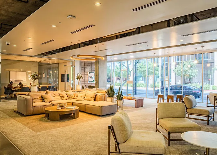 Homey 1bd - Downtown - Gym, Pool, Parking Apartment Phoenix