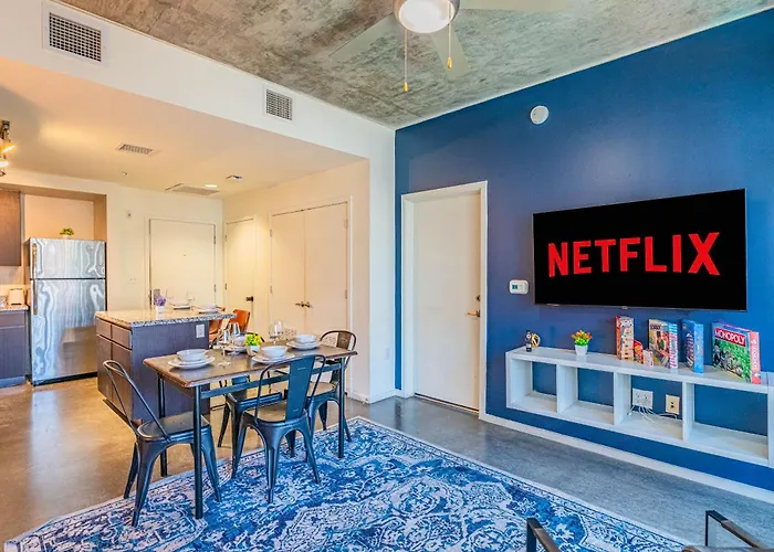 Homey 1bd - Downtown - Gym, Pool, Parking Apartment Phoenix
