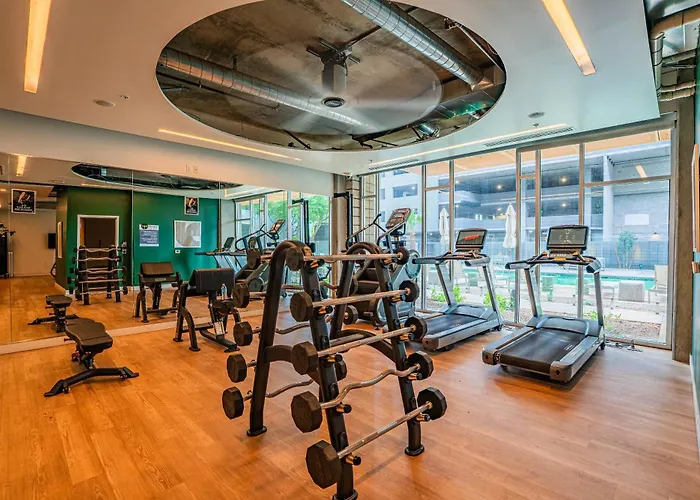 Apartment Homey 1bd - Downtown - Gym, Pool, Parking